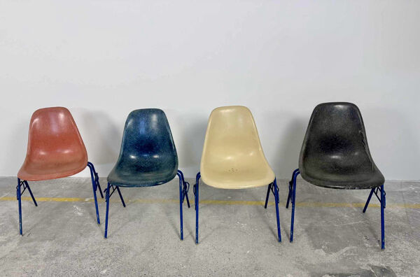 Série de 4 chaises Eames DSS en fibre de verre H.Miller