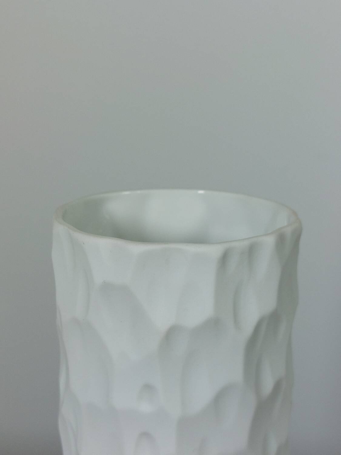 Vintage biscuit porcelaine structure vase Thomas Germany 1970s