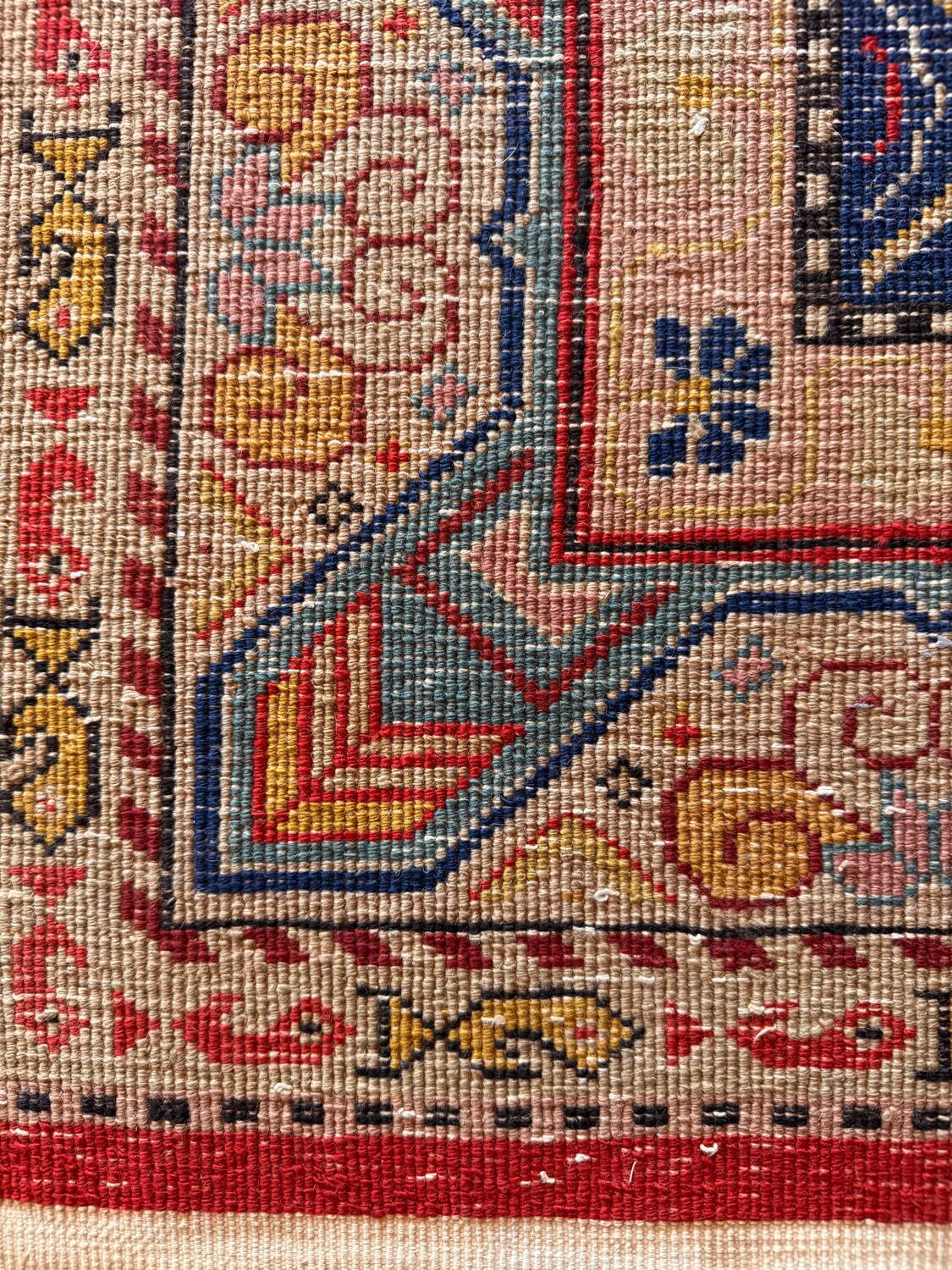 Vintage Sinkiang rug 224 cm x 136 cm