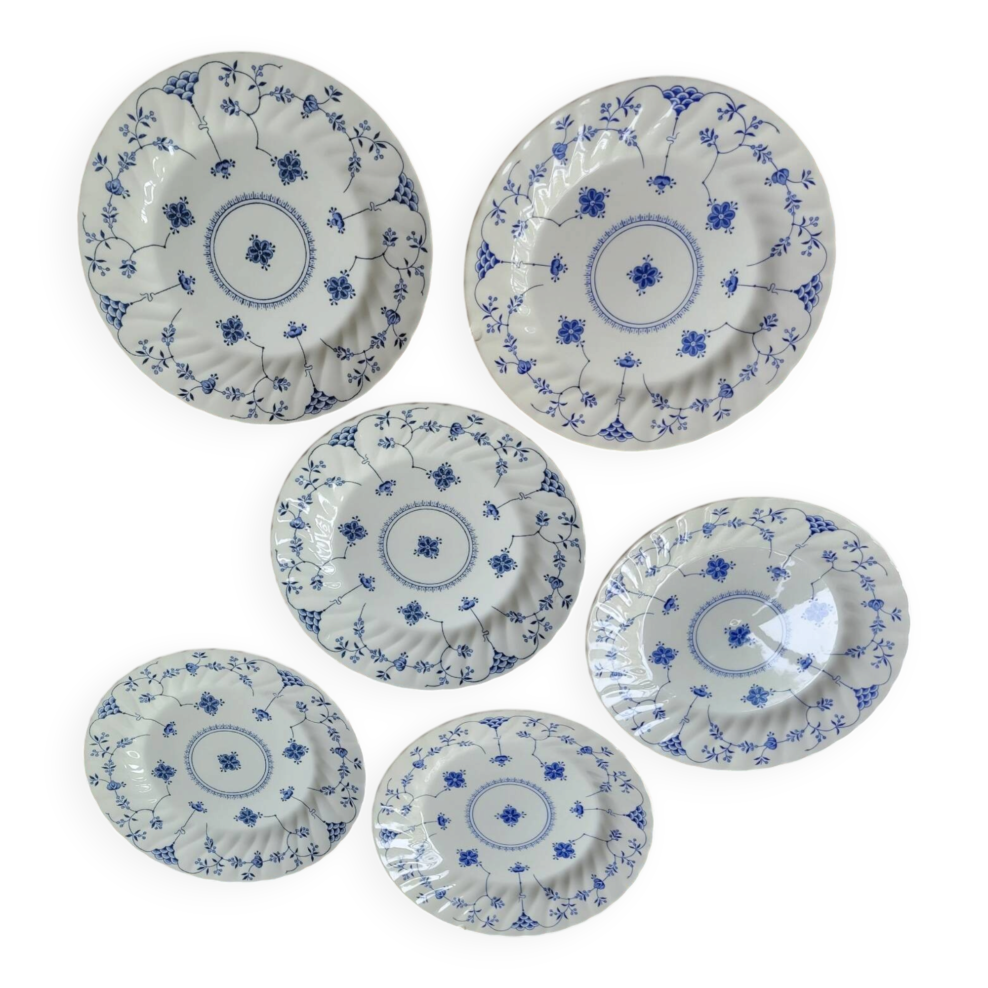 6 assiettes plates Queen's England vers 1970