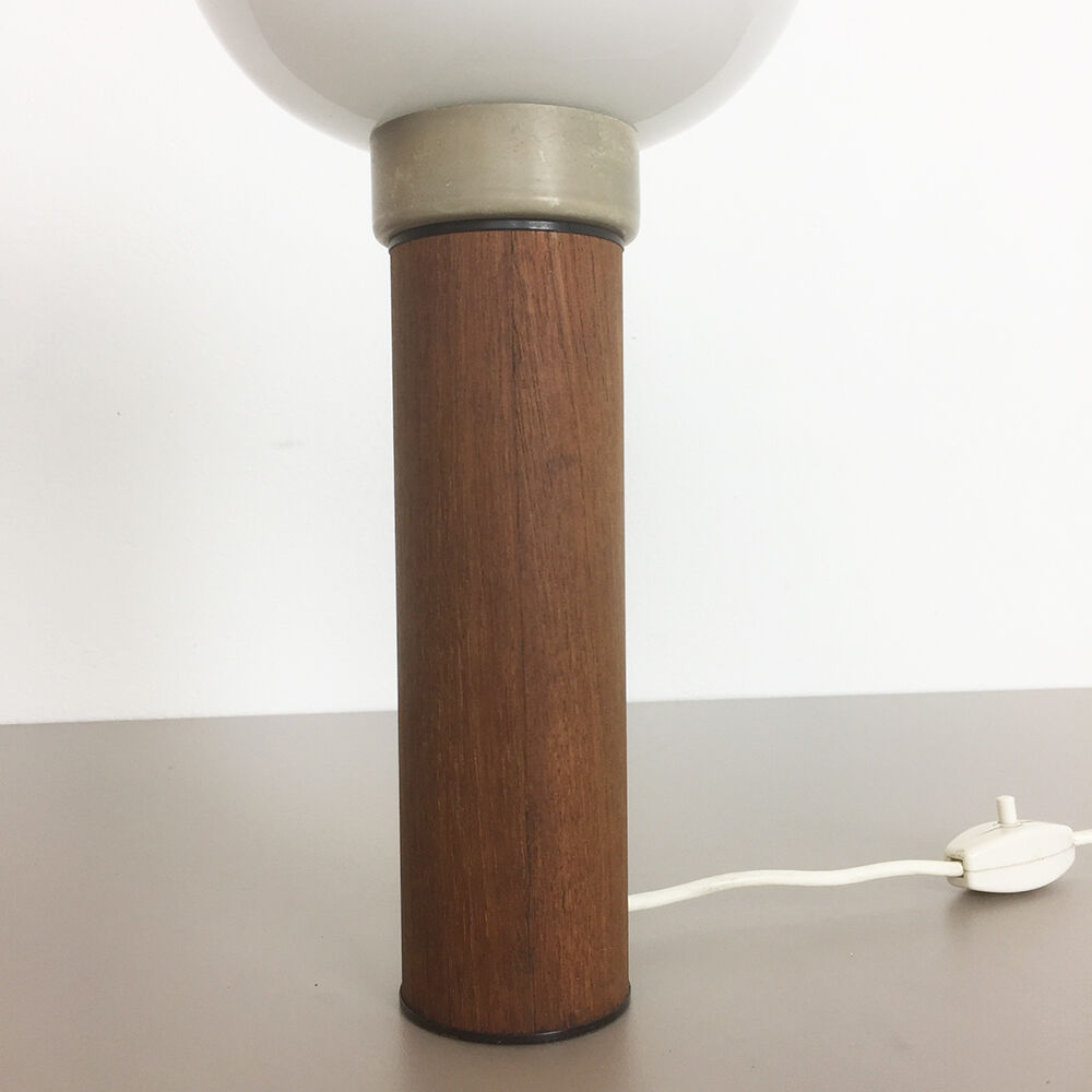 The 1960s desk lamp designed by Uno & Osten Kristiansson for Luxus