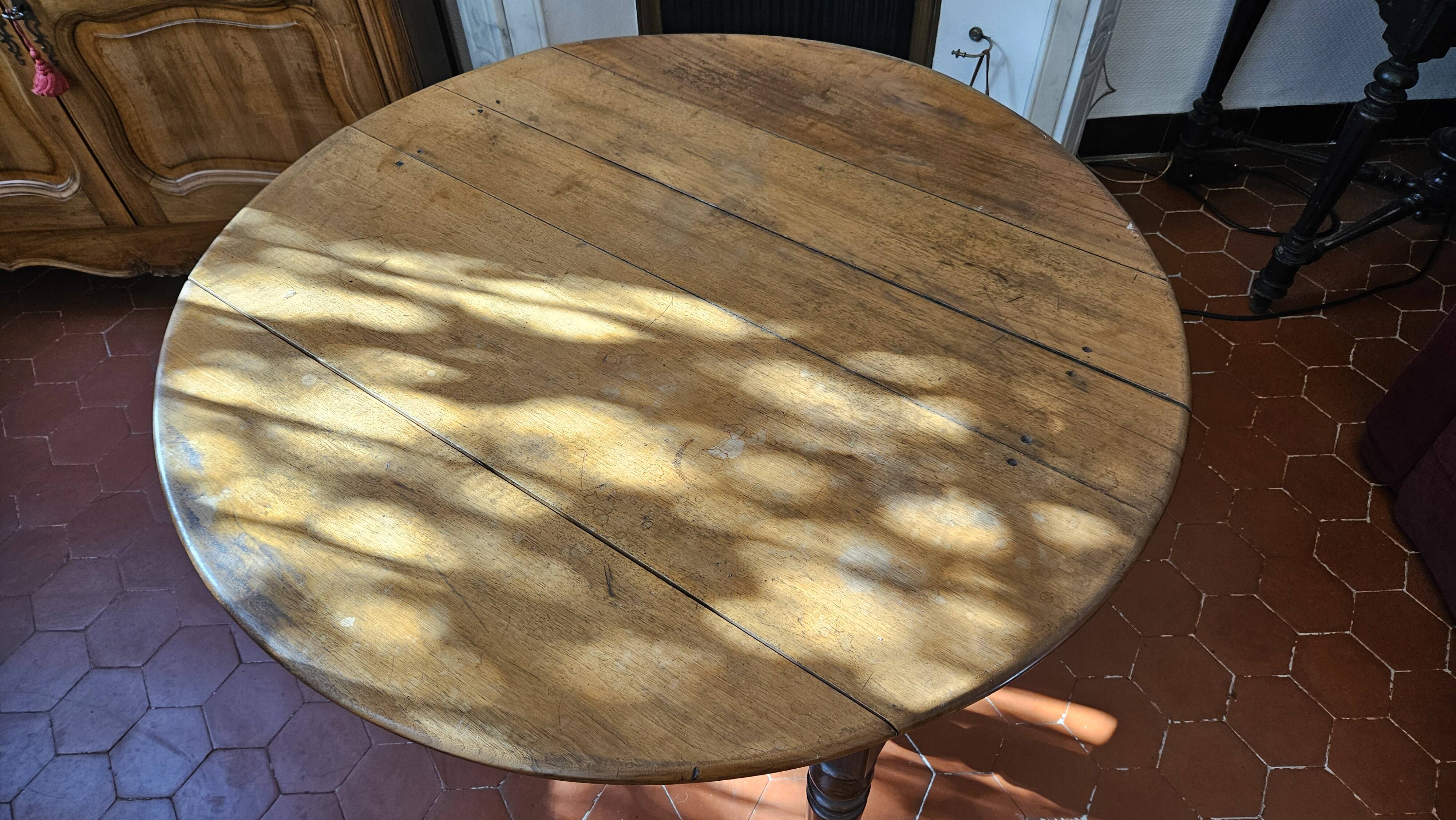 Louis-Philippe round table with shutters