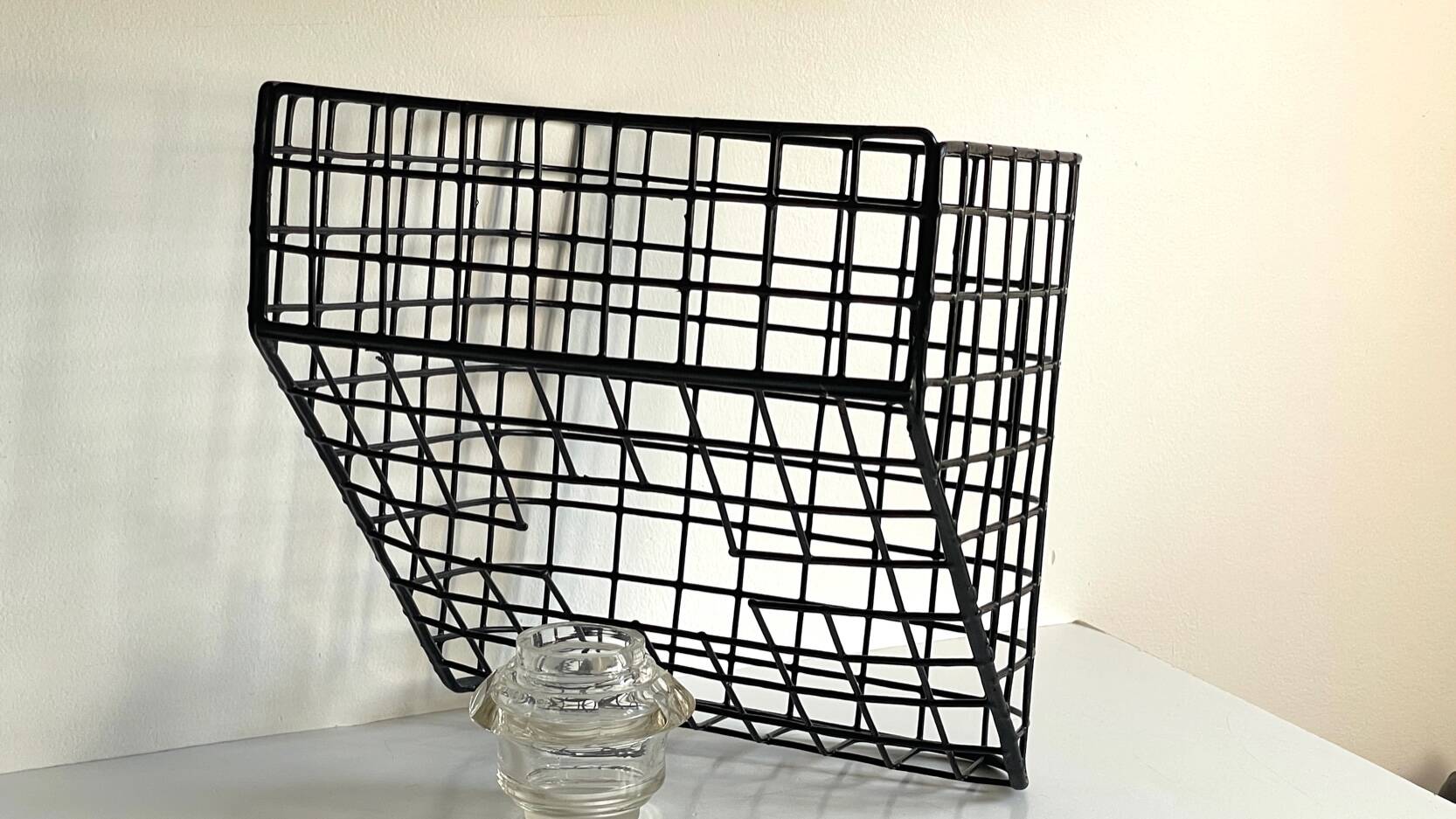 Vintage storage steel wire wall basket