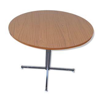 Faux wood kitchen table