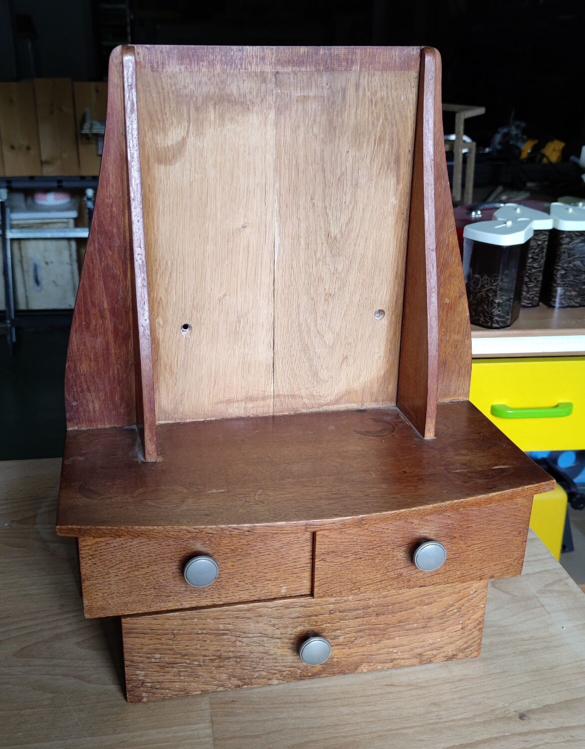 Wall dressing table with drawers