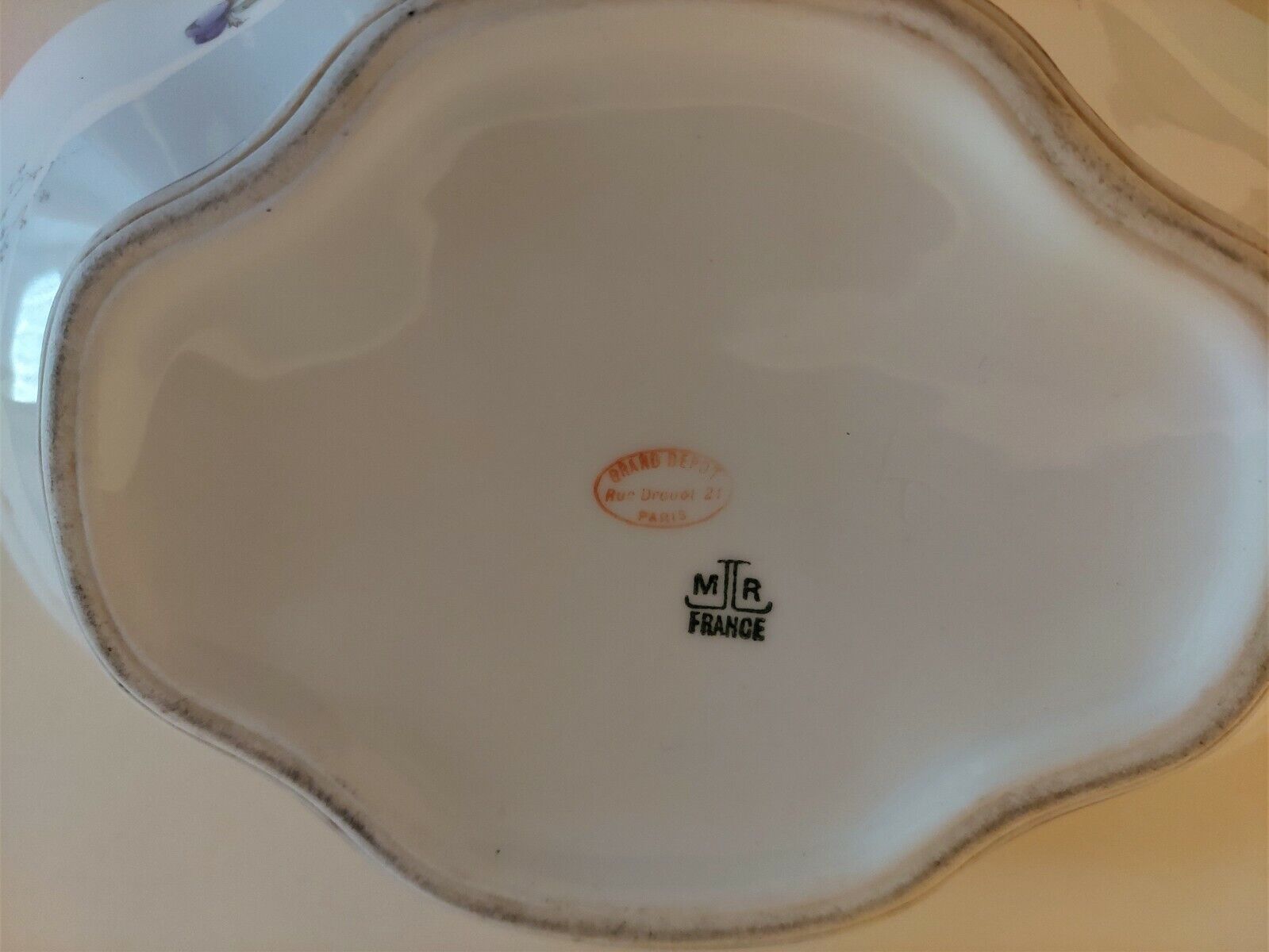 Limoges porcelain soup tureen Redon Martial late nineteenth century