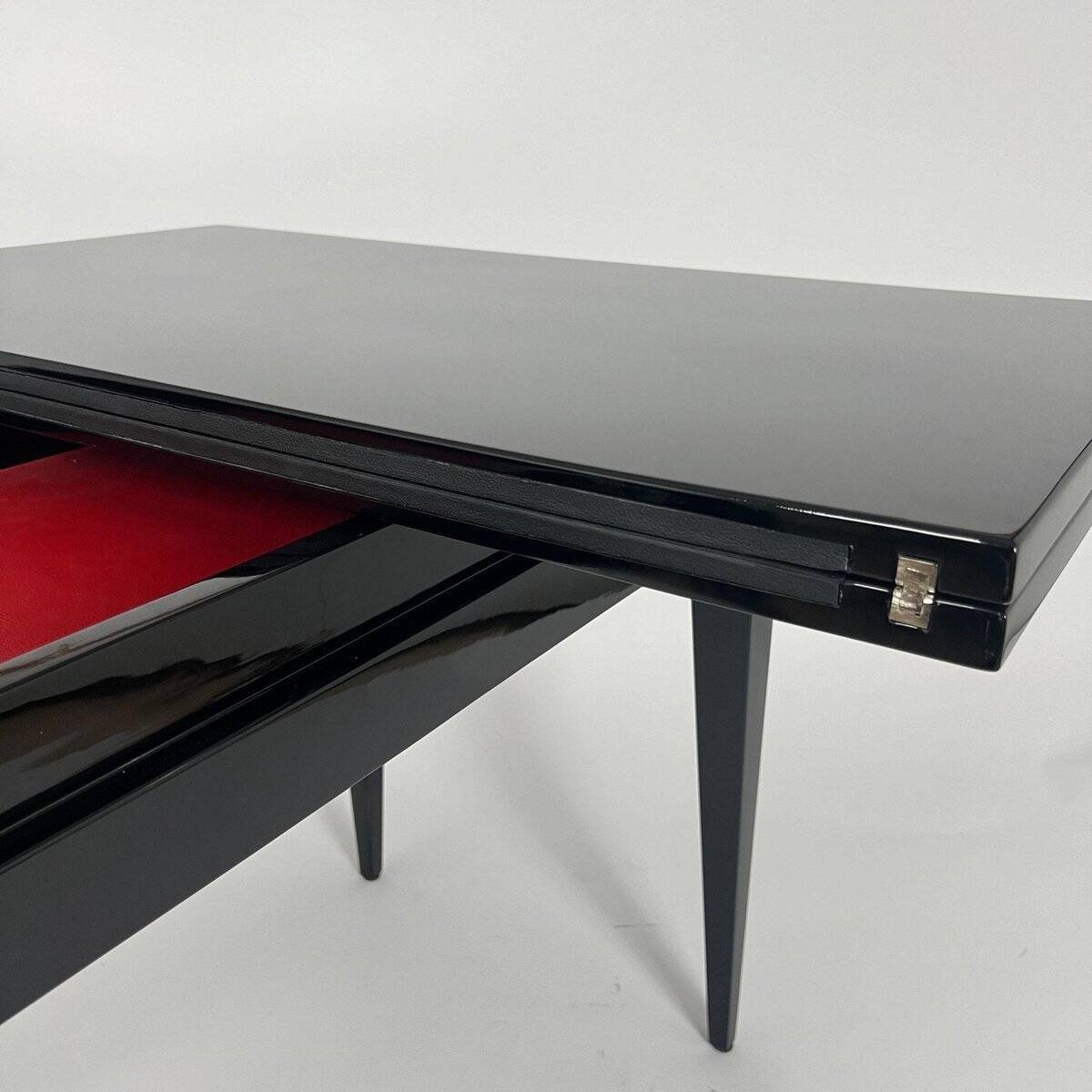 Art Deco Games Table in Black Lacquer, Red and Black Leather, France, 1930s