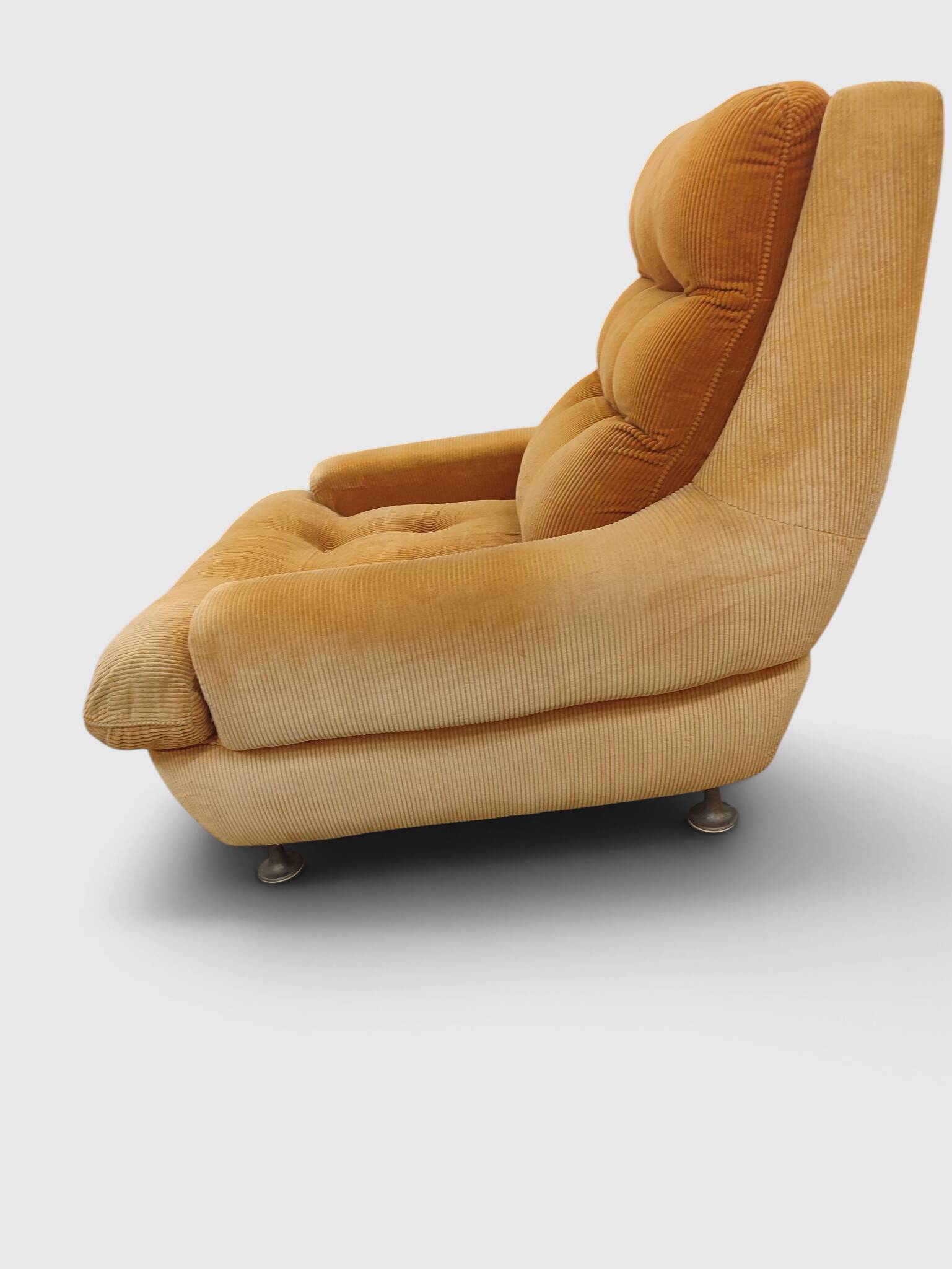 Fauteuil lounge velours côtelé "Gamba S.A. Paris" – Teinte Pêche / Abricot