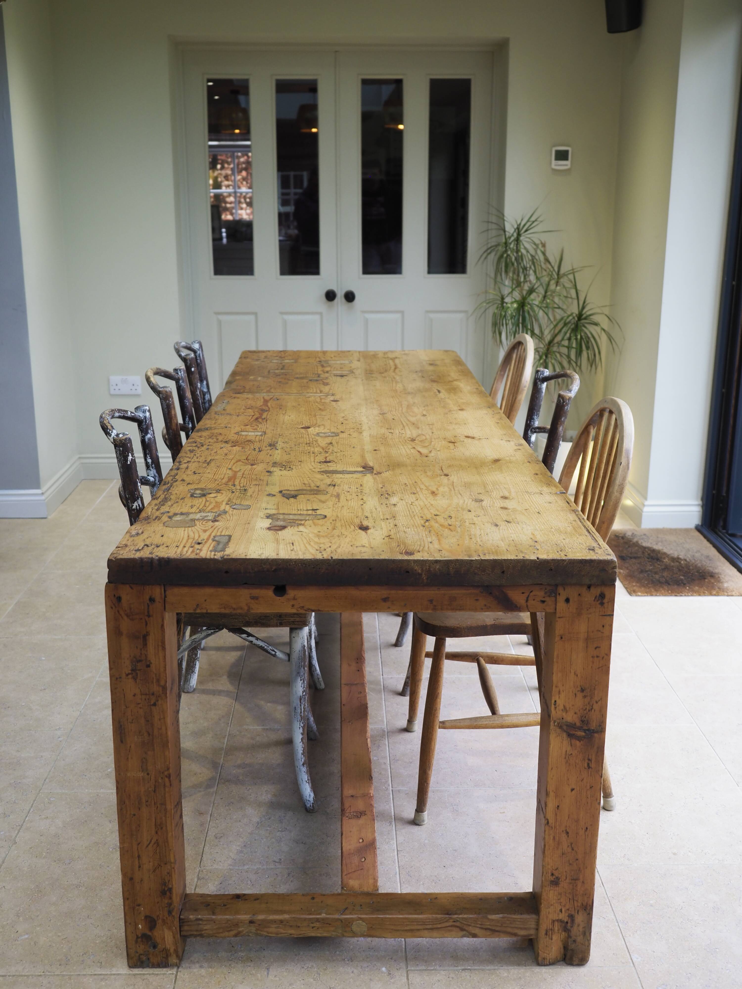Table ancienne