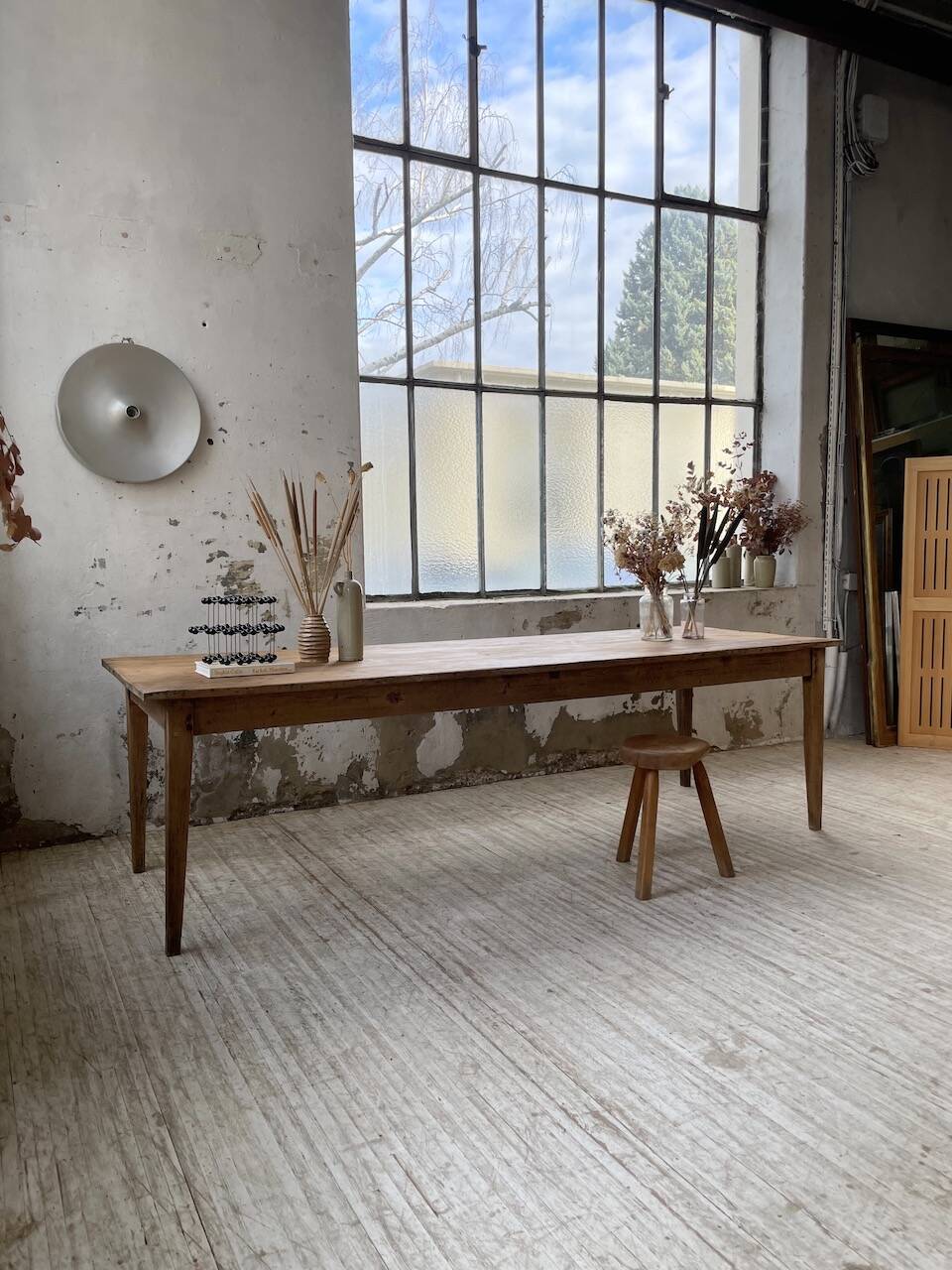 Farmhouse table with spindle legs in oak and pine, 2.5m