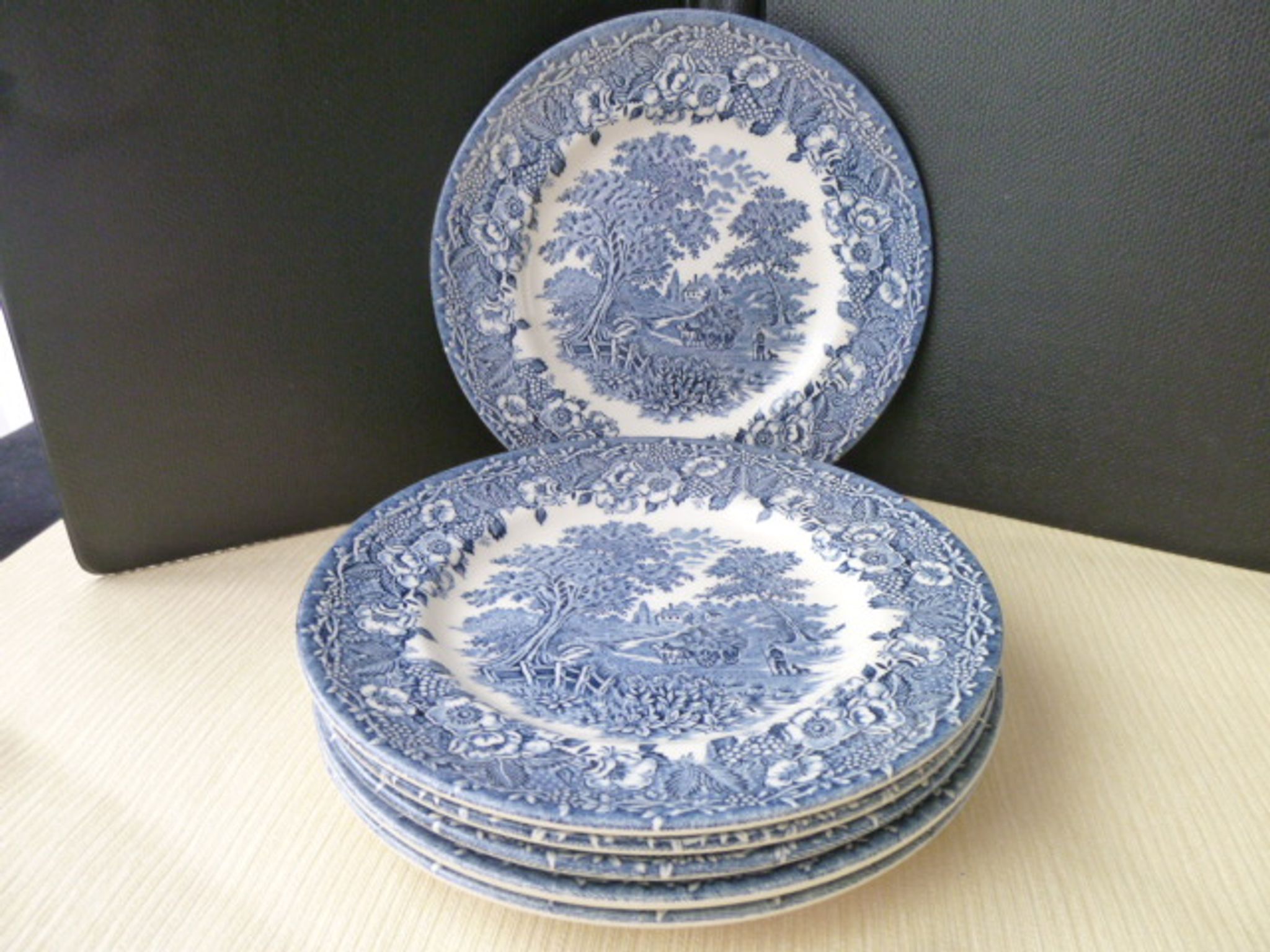 Set of 6 dessert plates in English porcelain