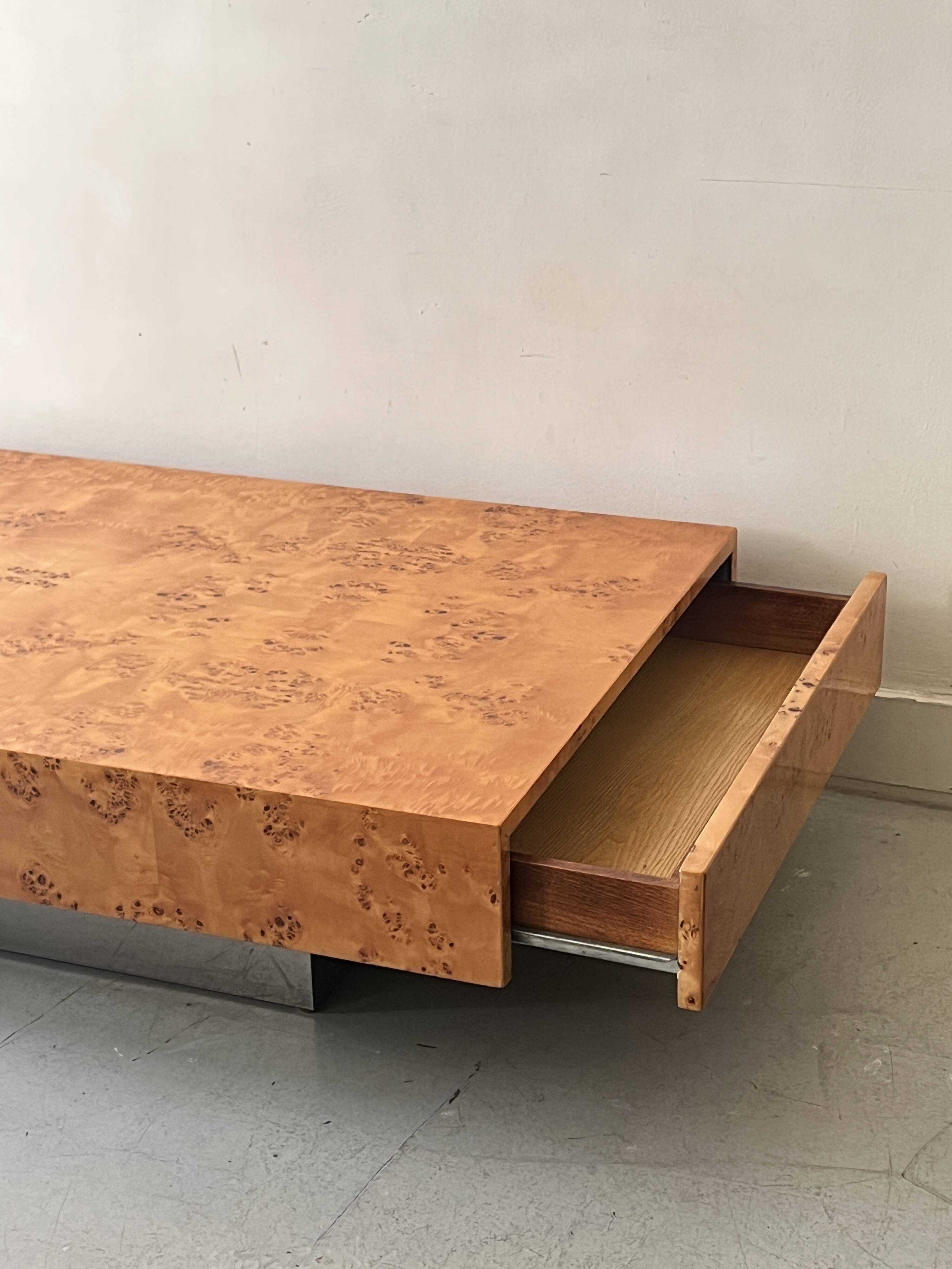 Coffee table with elm burl, integrated drawers, Mahey for Roche Bobois 1970.