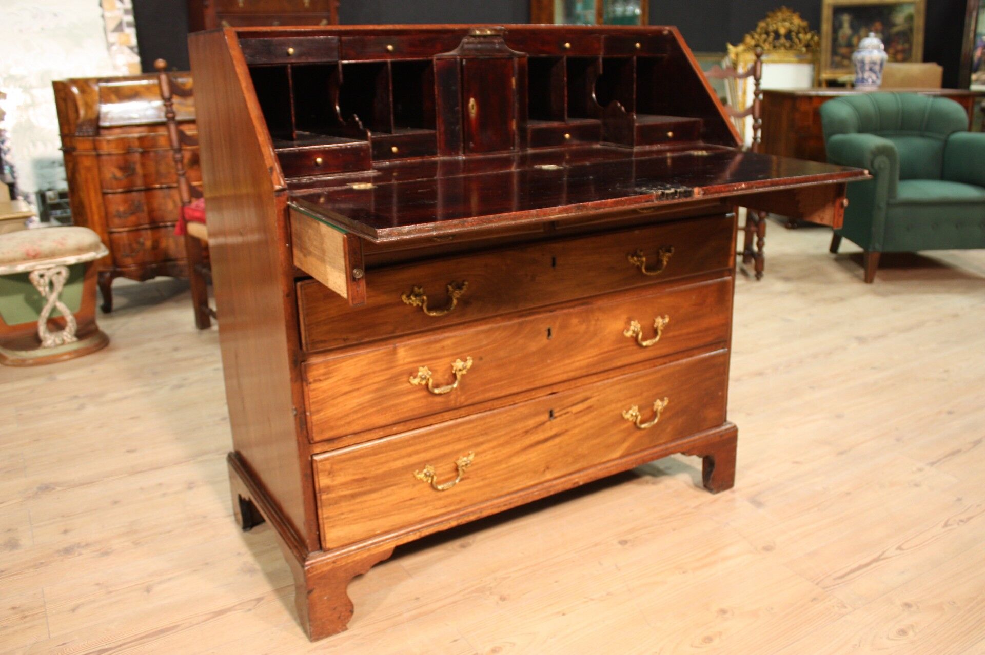 Chest of drawers mahogany, 19th century