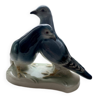 Oiseaux à la grise robe en porcelaine vintage