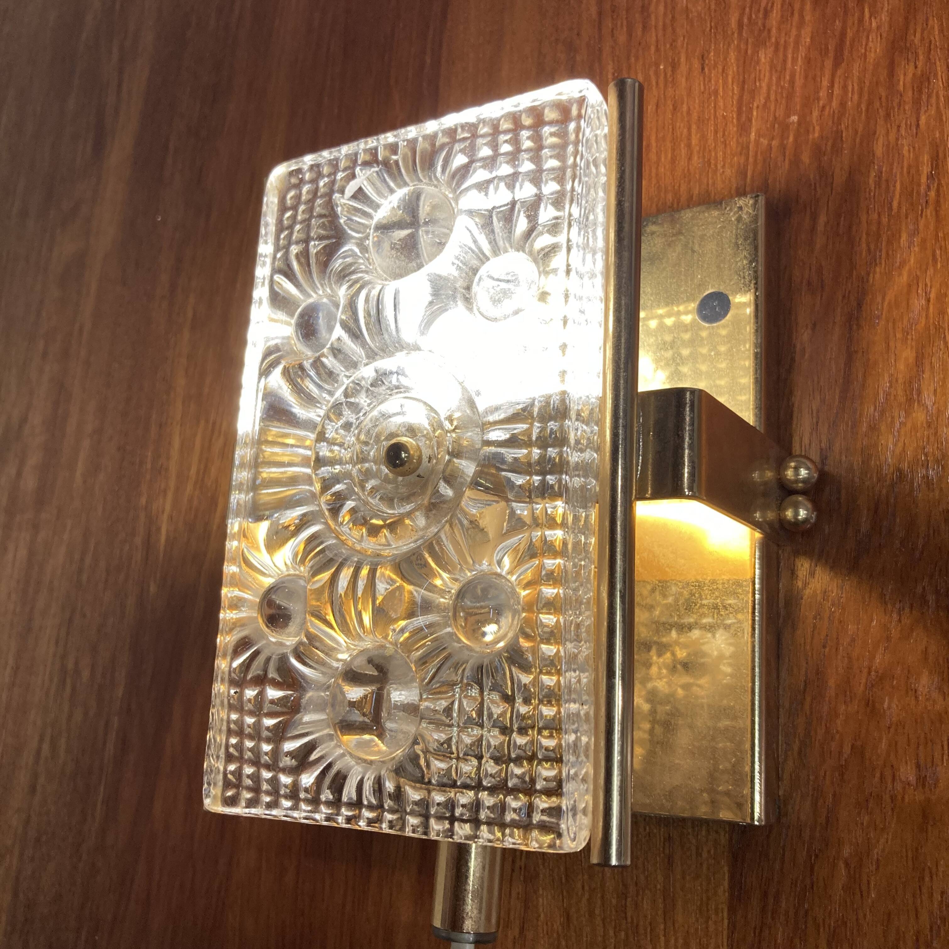 Pair of glass wall lights in Scandinavian design from the 1950s.