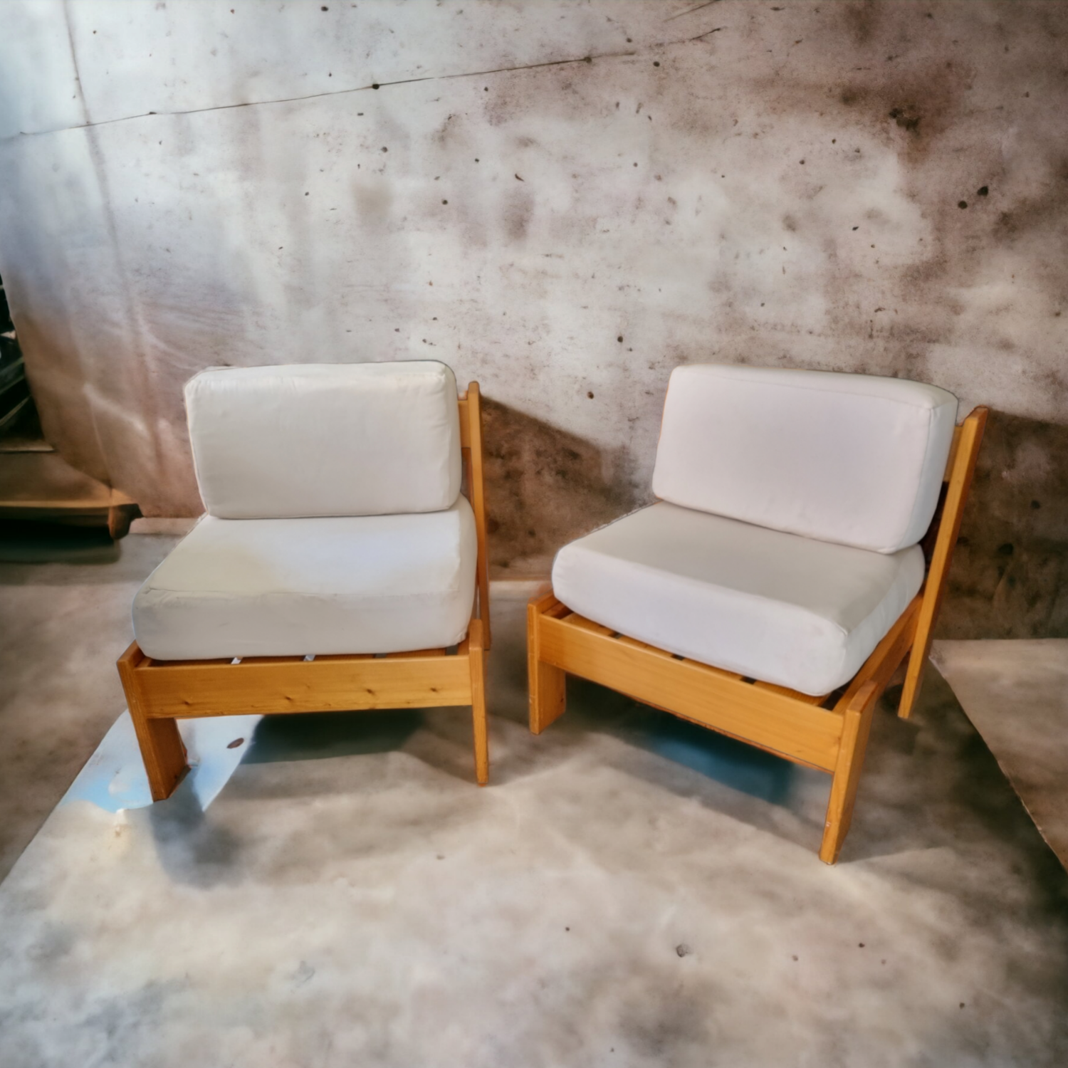Pair of armchairs