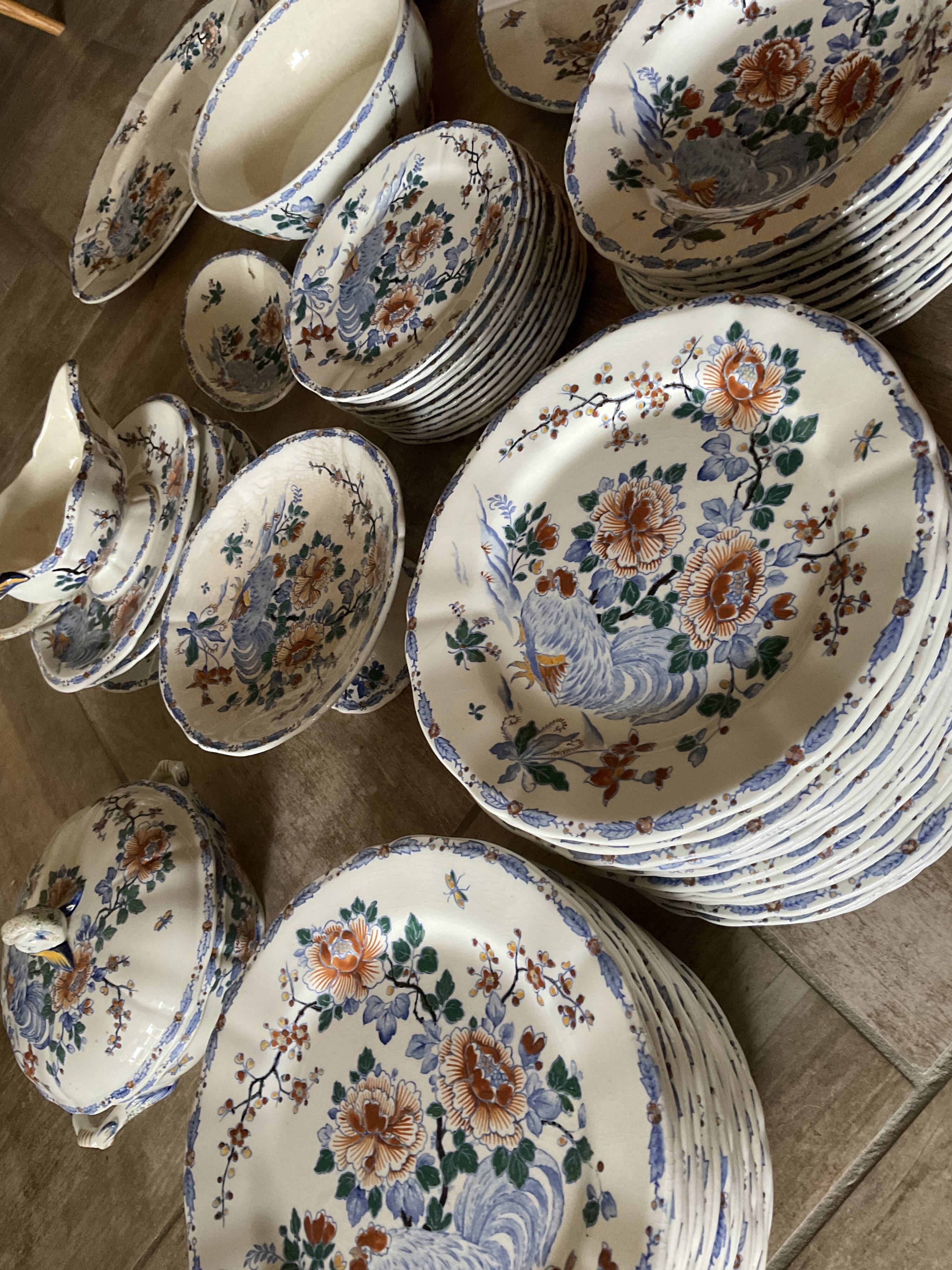 Table service gien au coq, 68 pieces