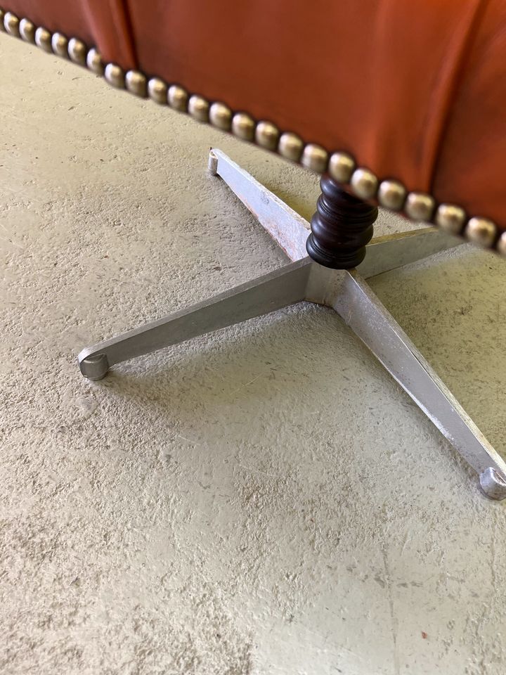 Vintage orange leather buttoned back gainsborough swivel desk chair from 1980