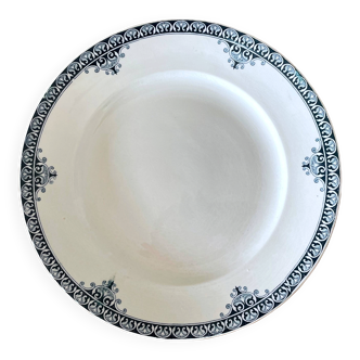 Large antique serving dish in Saint-Amand earthenware (Nord)