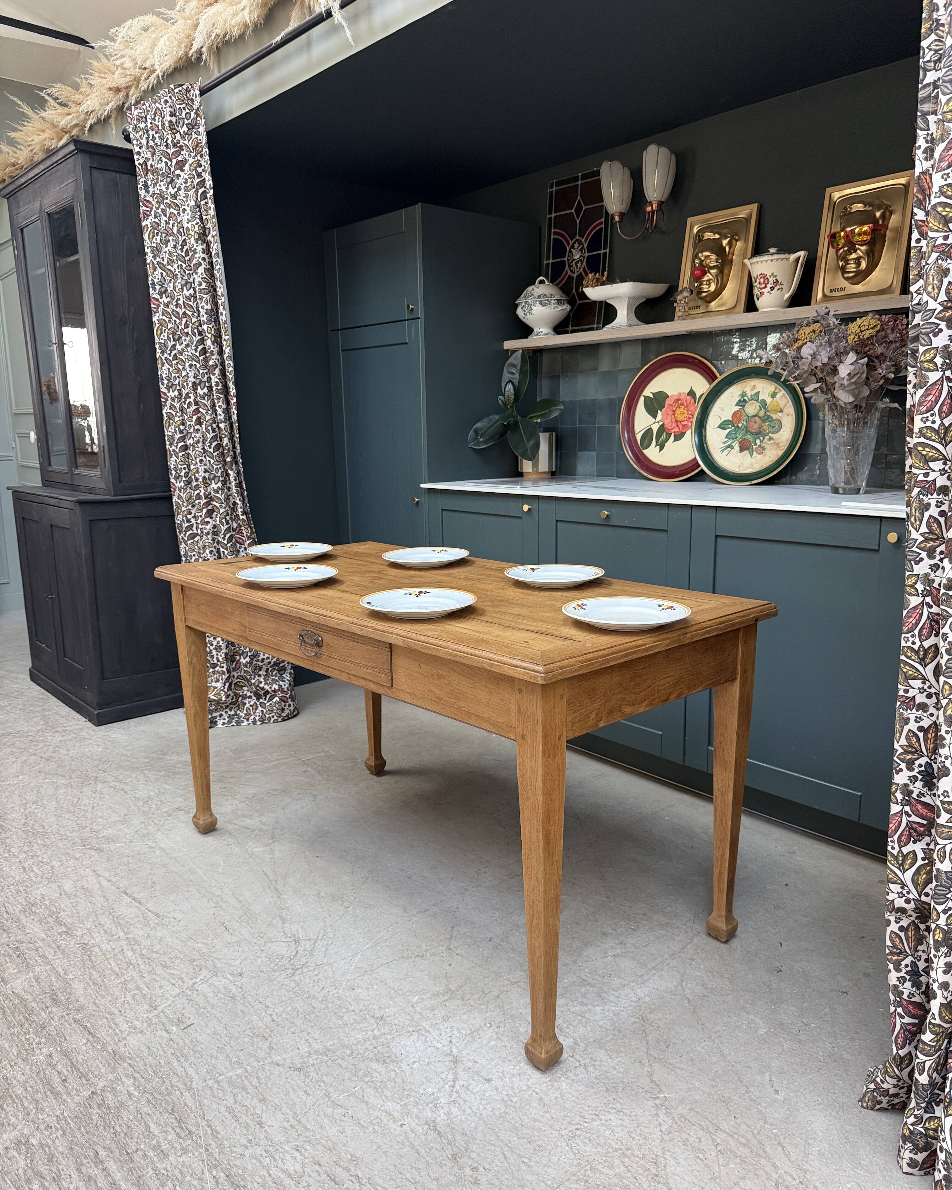 Antique solid oak table (renovated)