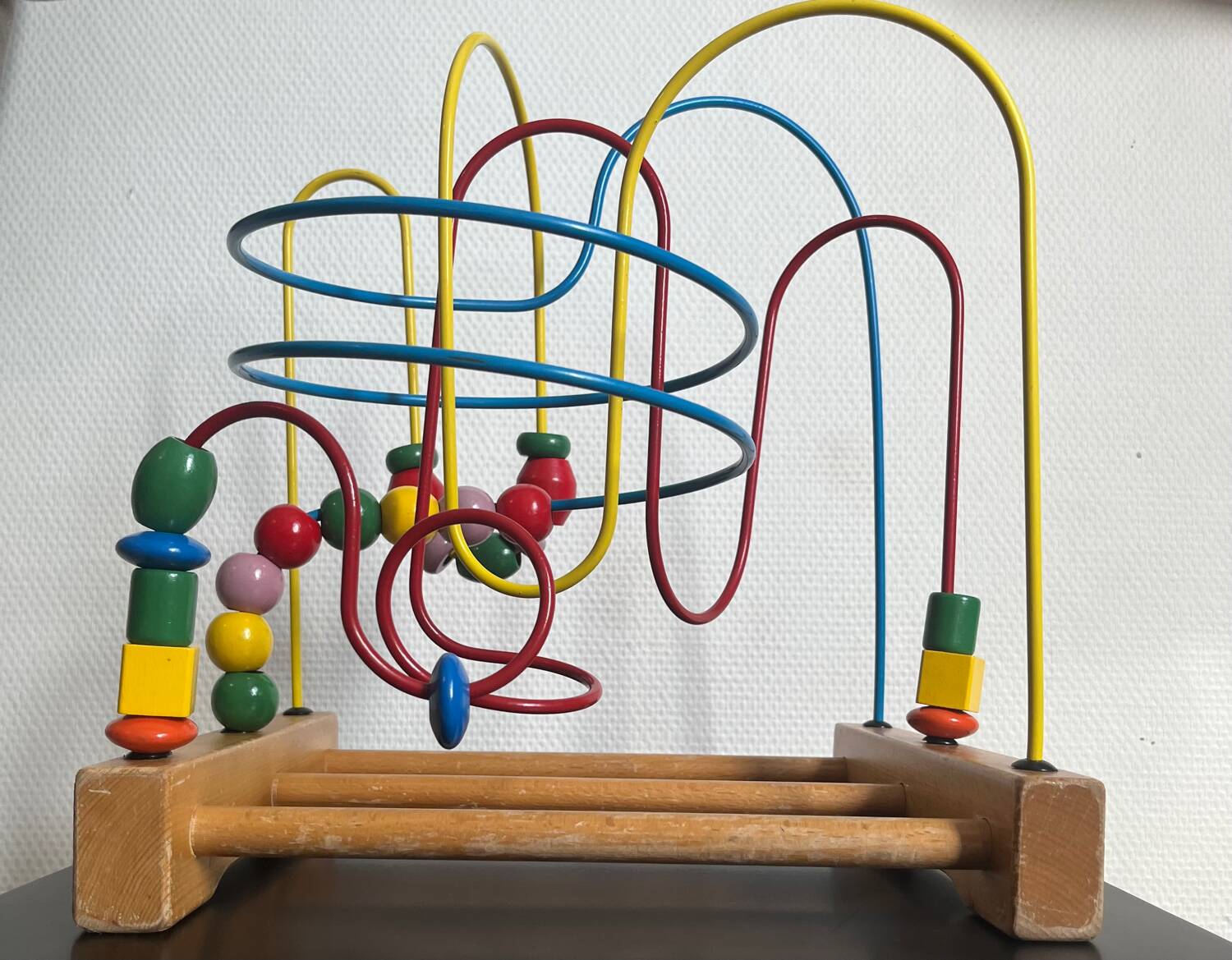 Jouet pour enfant en bois et métal