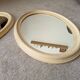 Miroir ovale vintage en bois patiné
