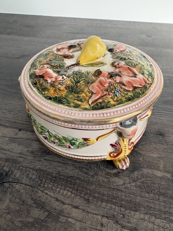 Ancienne boîte à bijoux italienne en céramique