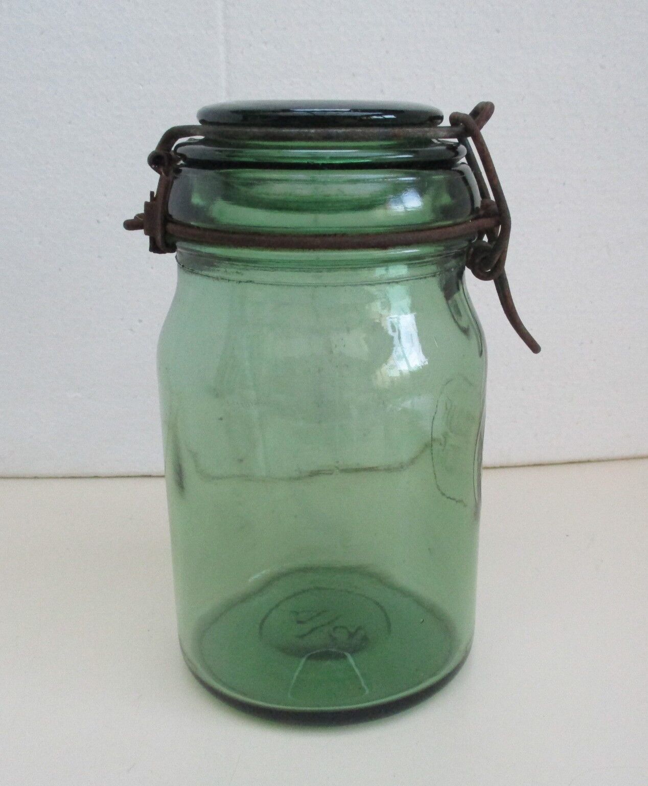 Old green glass jar - durfor