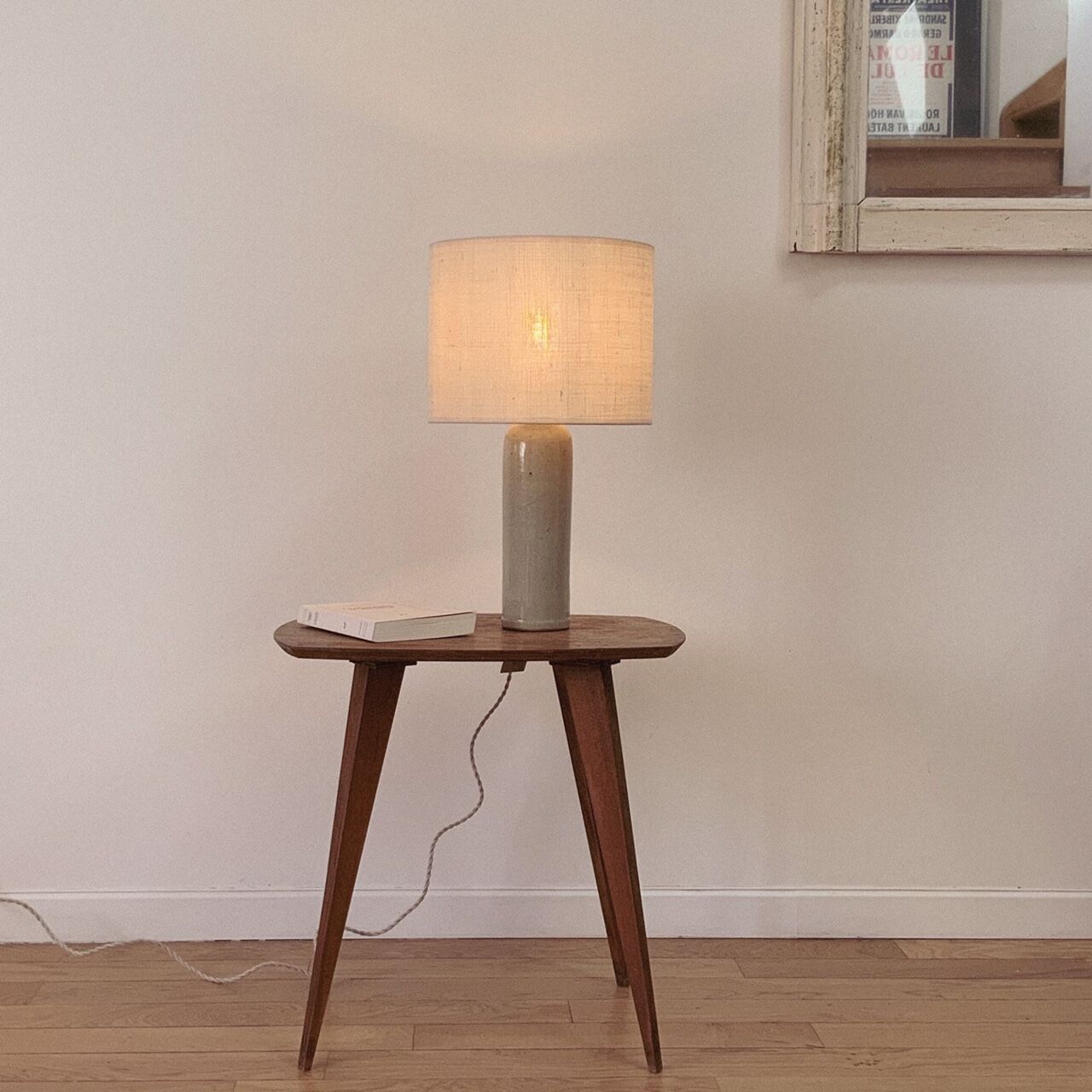 Lampe Grès et jute tissée