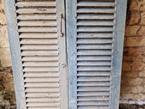 Paire de volets anciens persiennes bois
