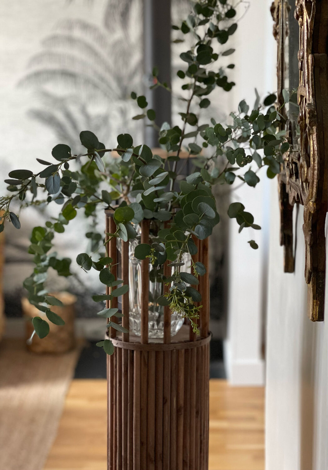 Rattan plant holder