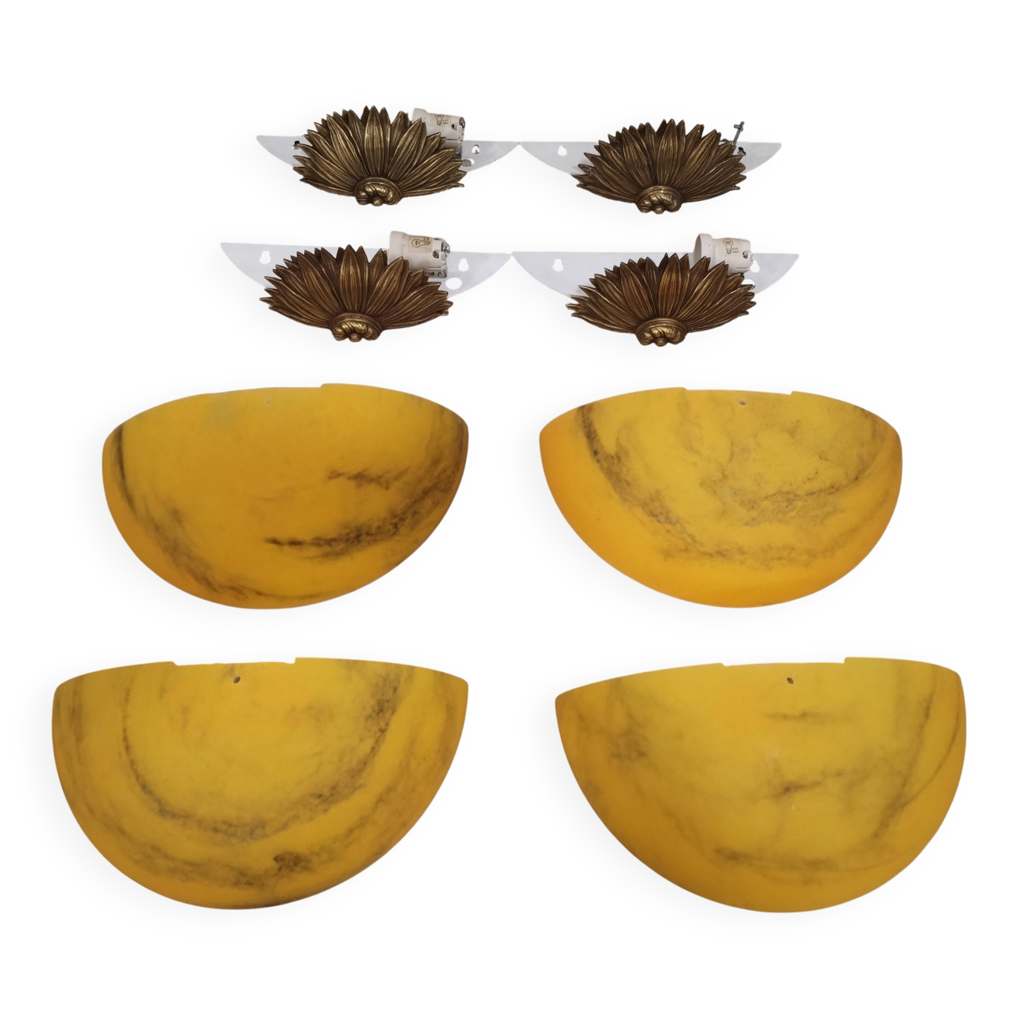 4 appliques