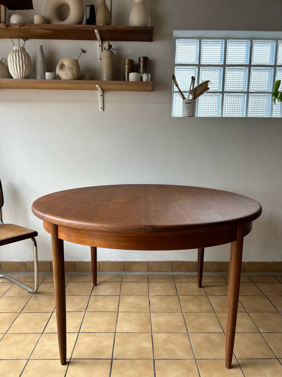 1960s extendable round table