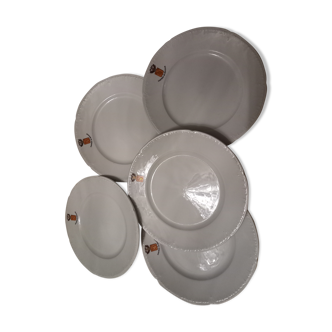Lot  5 assiettes Château de Brazais porcelaine de Limoges vintage