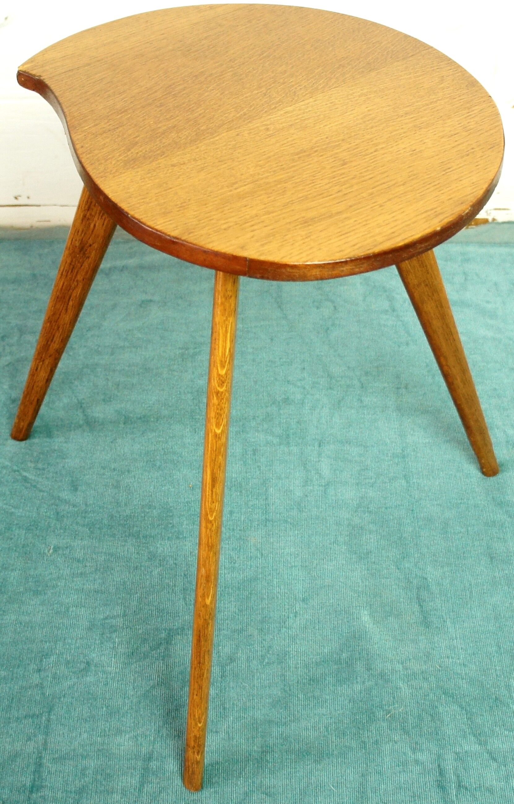 1960 compas foot tripod side table