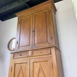 Two-body grocery cabinet 1900