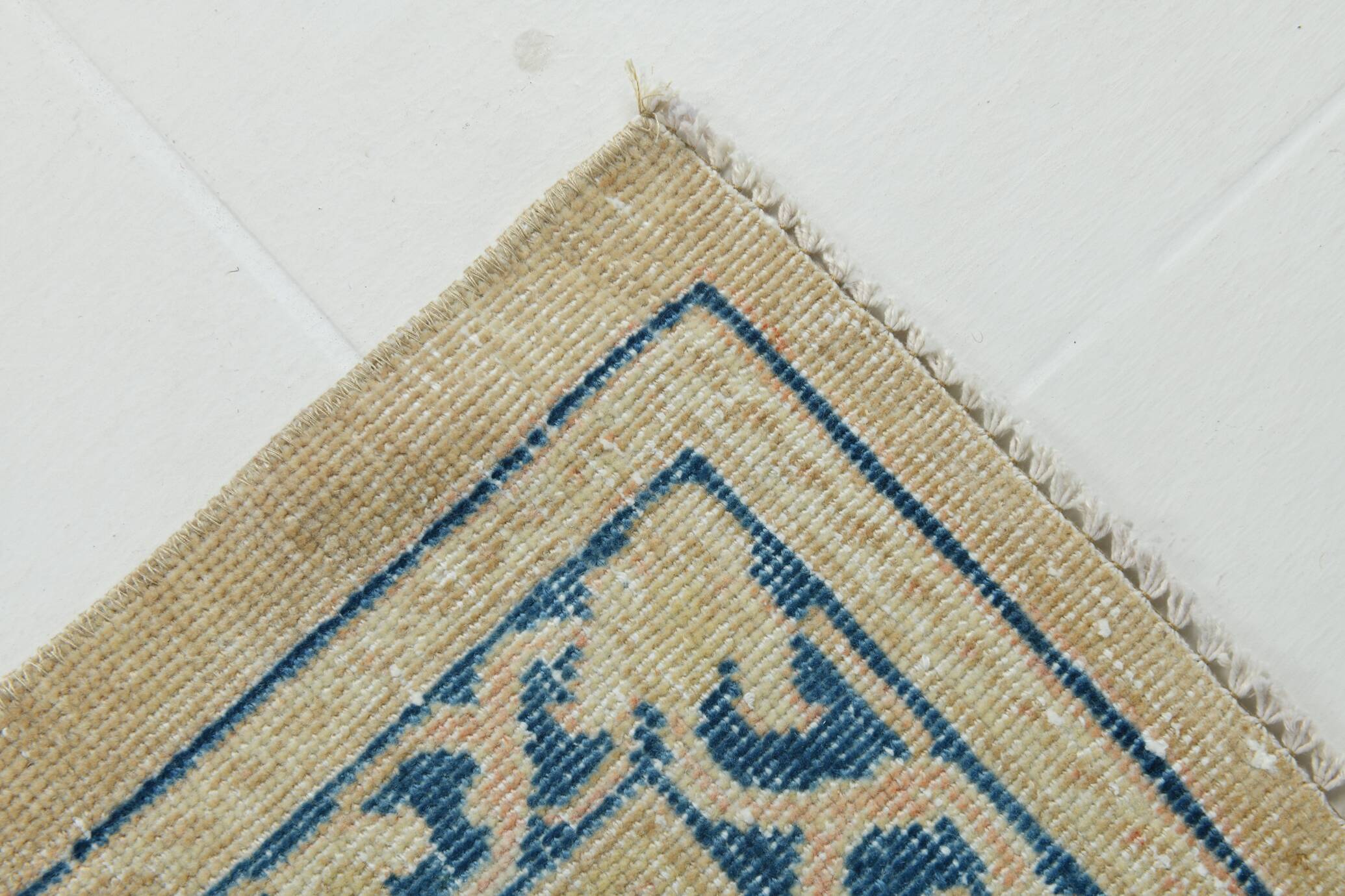 Tapis persan vintage beige et bleu à médaillon floral, 300x393 cm