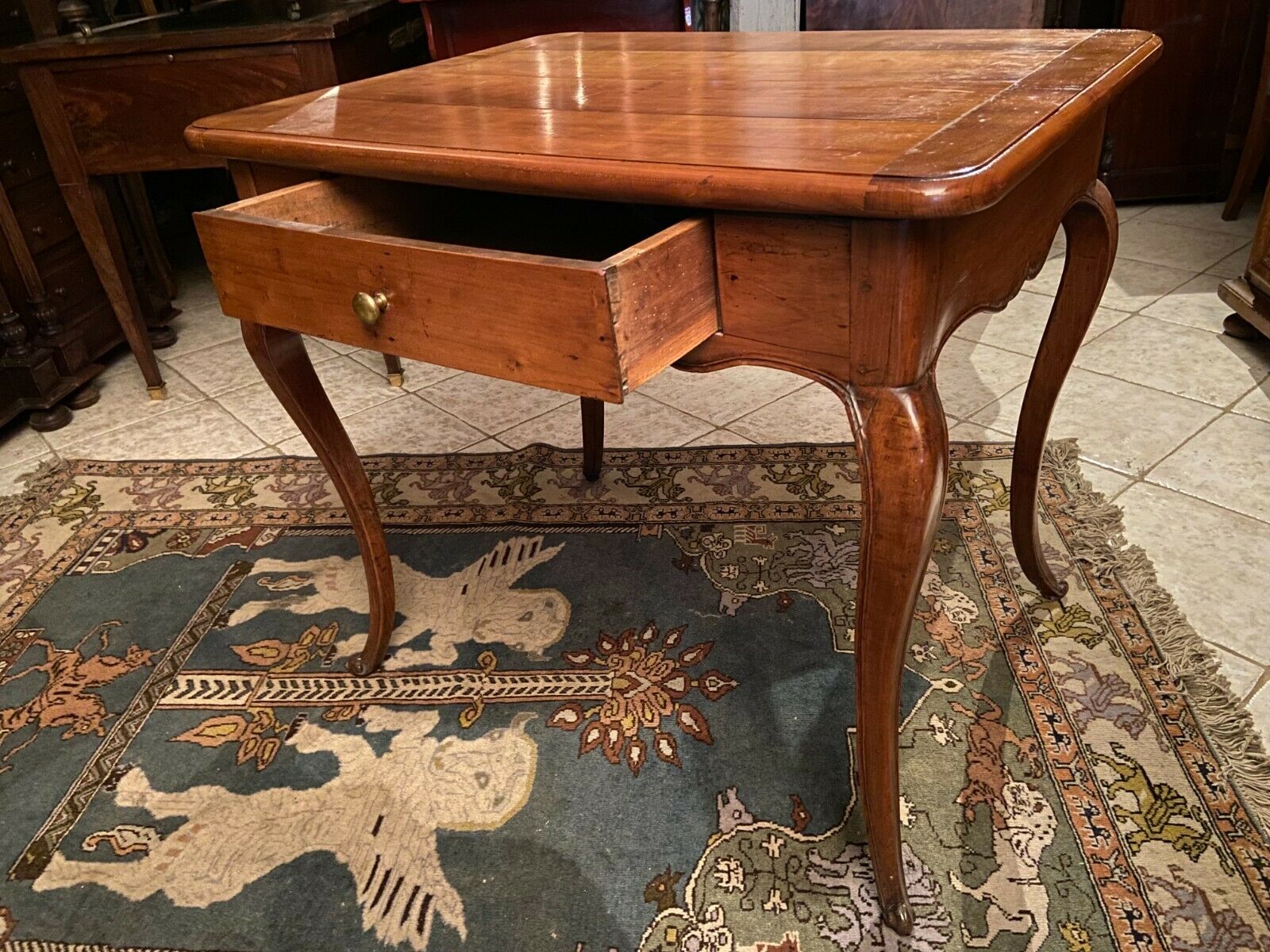Desk game table and its solid blond cherry cap period EIGHTEENTH Louis XV