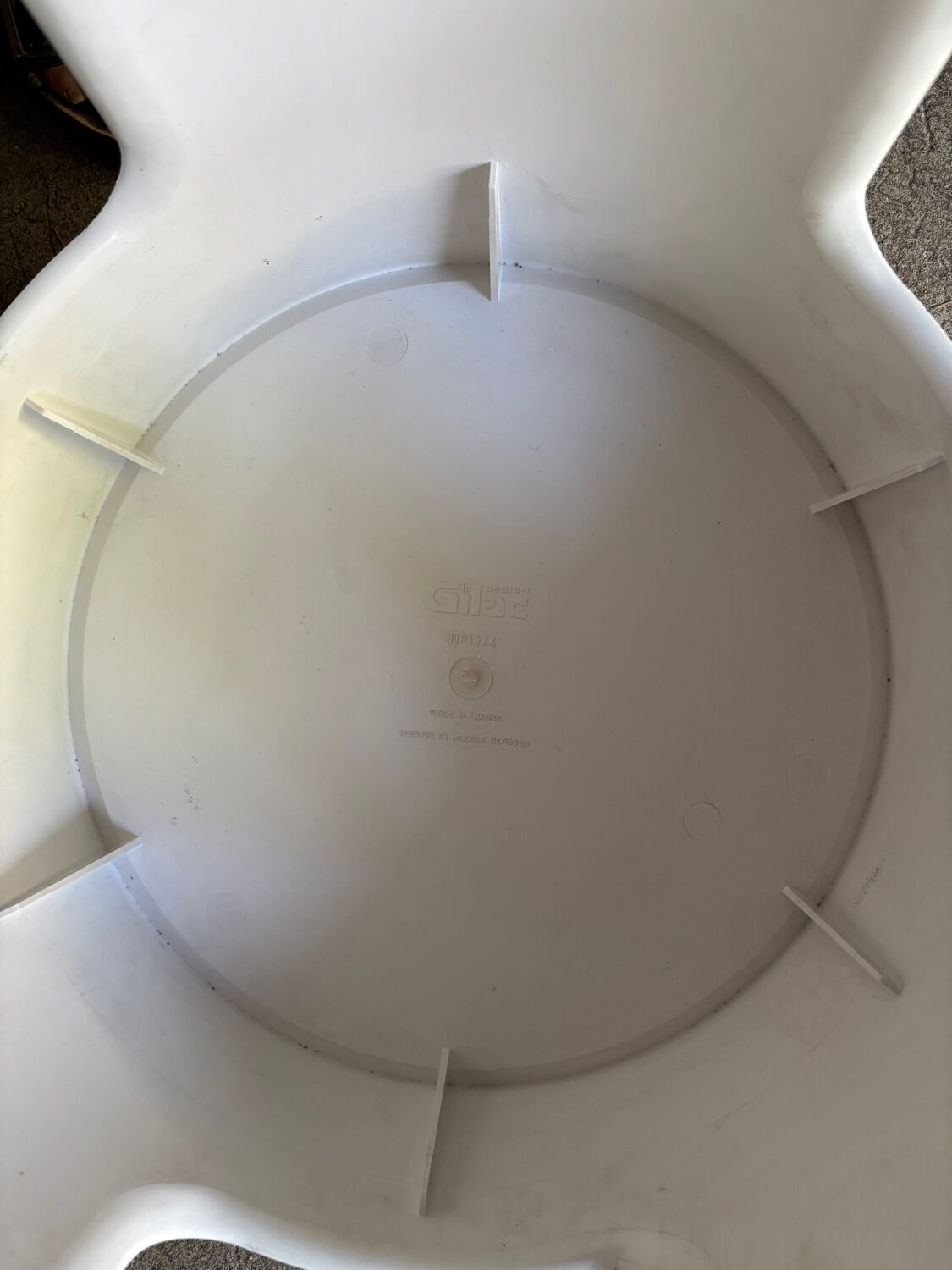 Vintage Gilac white stool / side table – French design year