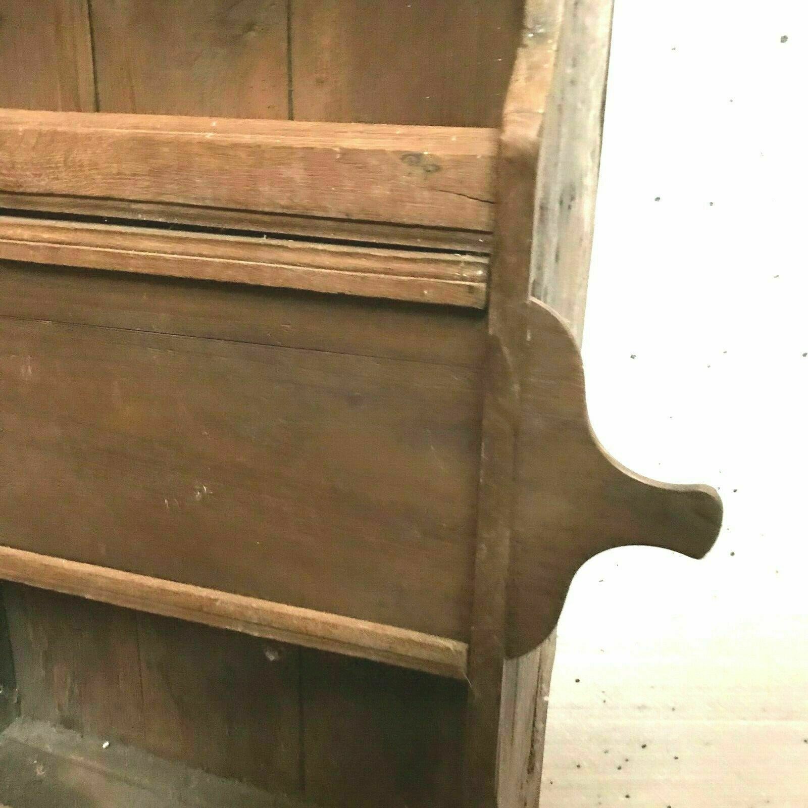Picardy's 19th century solid oak etimier