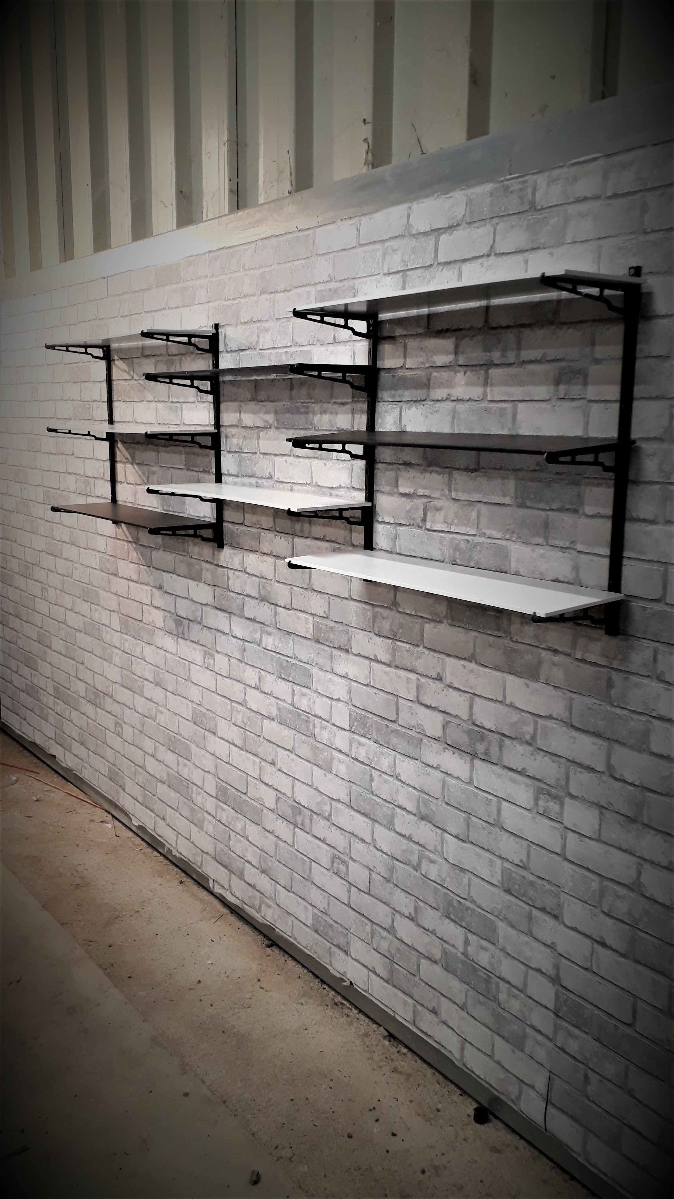 Wall shelf brand Multimueble 1975