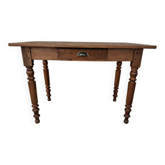 Farmhouse table 110 x 76