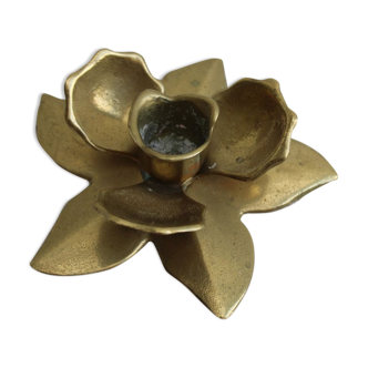 Golden candle holder