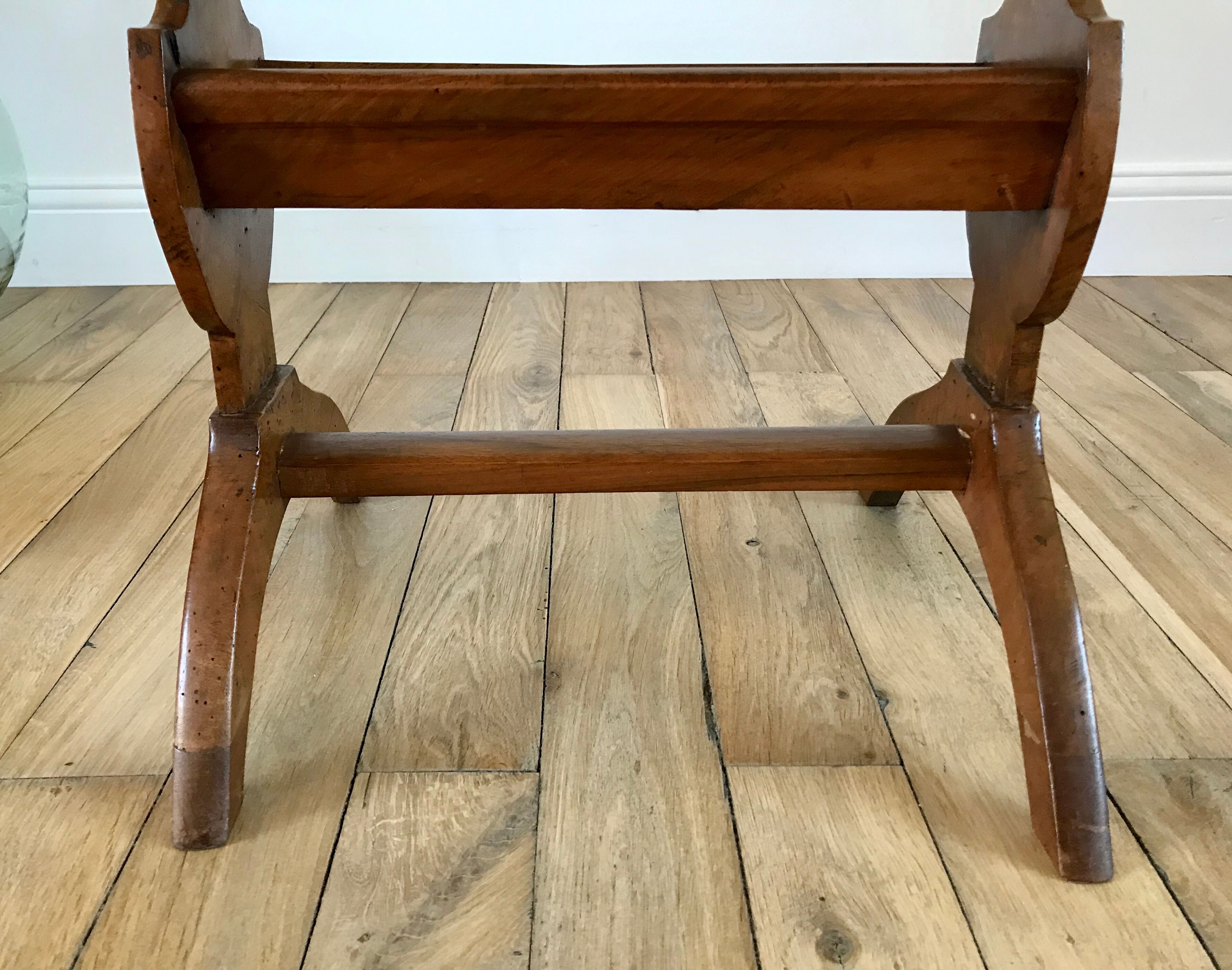 Bedside table / side cabinet in oak late nineteenth century