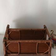 Étagère murale en osier vintage