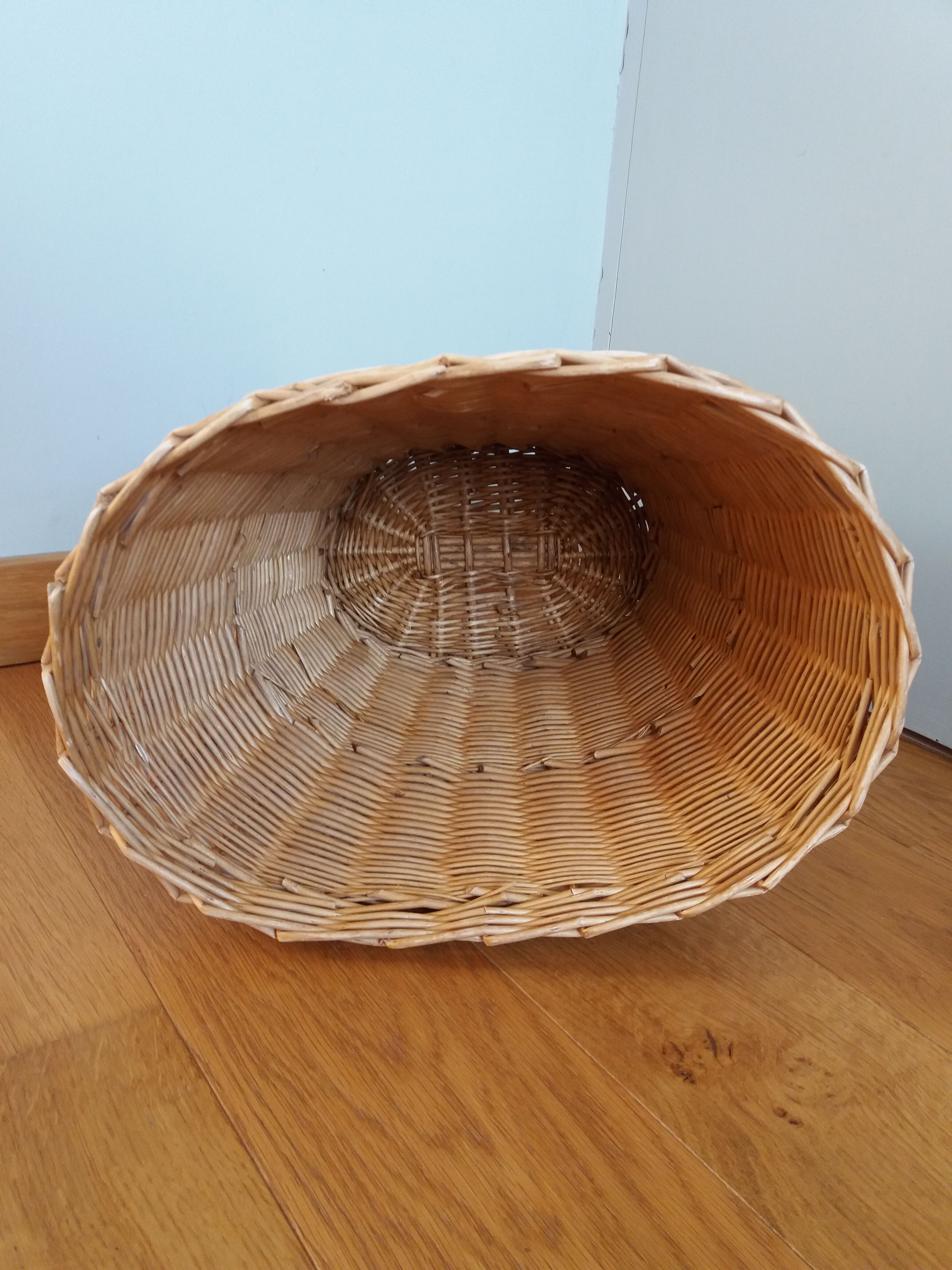 Wicker rattan or paper clothesbasket or paper