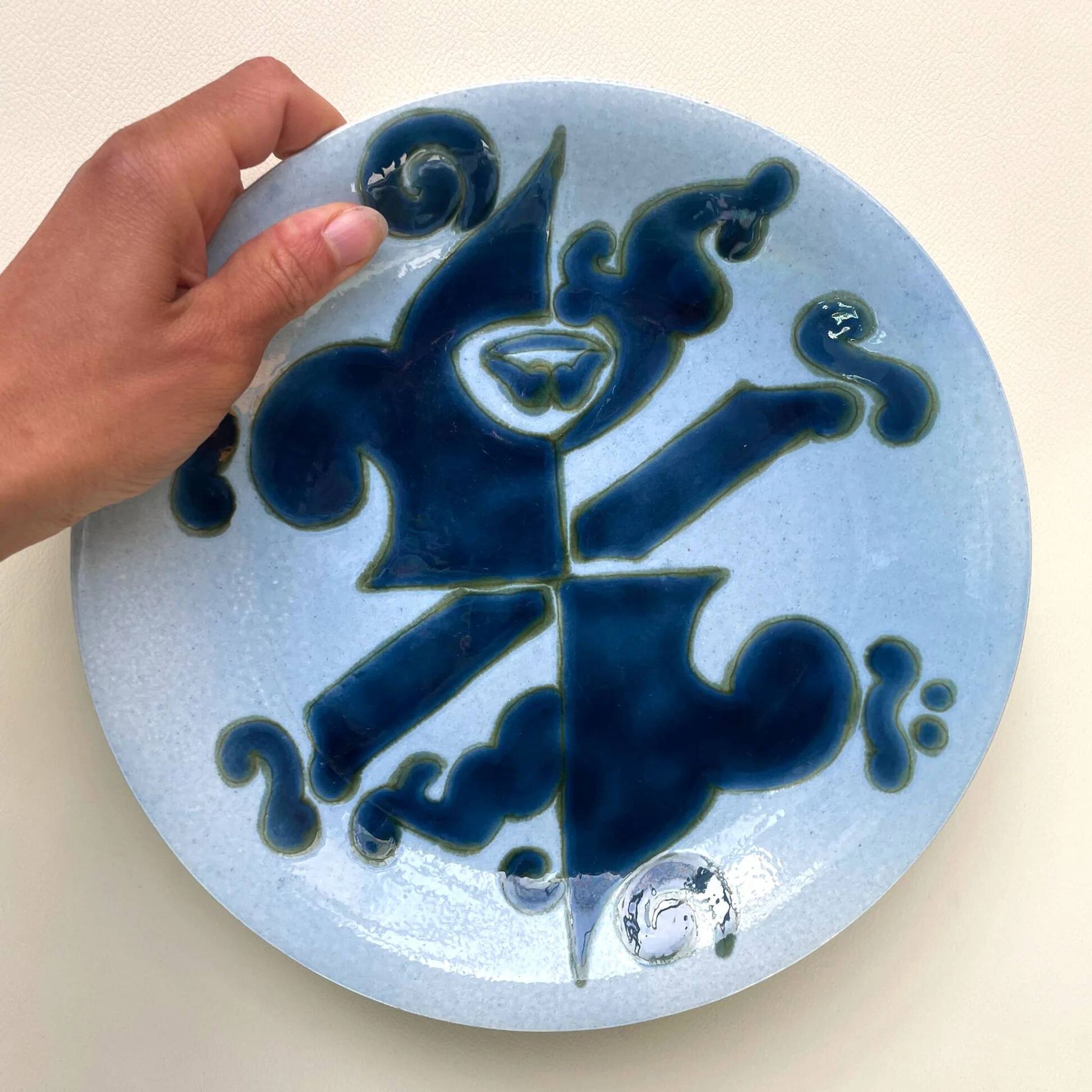 Yvonne Gisclard-Cau blue ceramic cut from French modernist design of the 1960s.