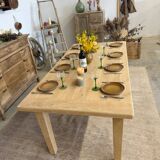 Solid oak table with extensions