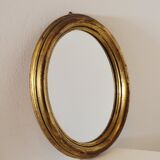 Miroir ovale cadre en bois doré 22 X 17 X 2 cm.