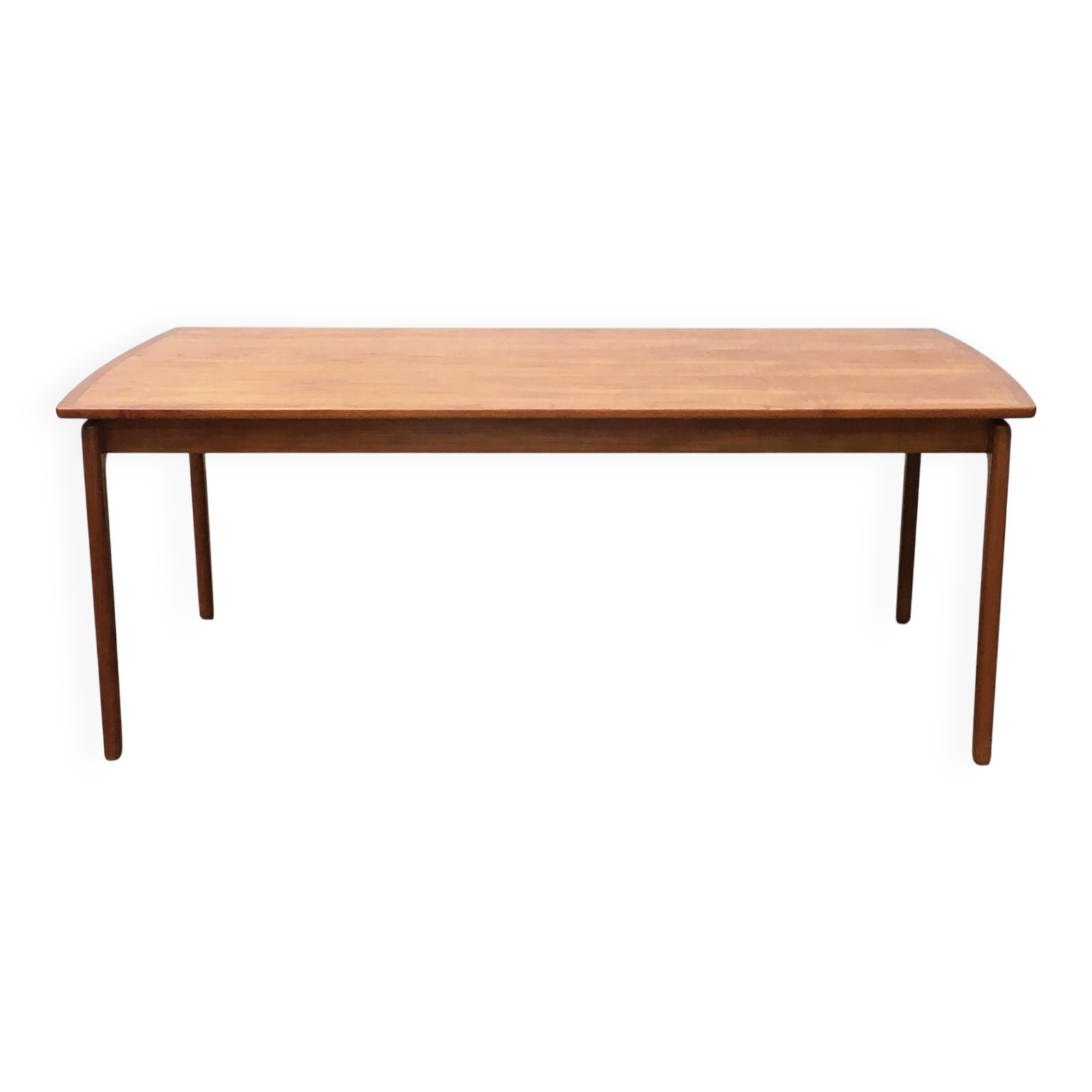 Mid-century teak coffee table by Ole Wanscher for Poul Jeppesens Møbelfabrik.
